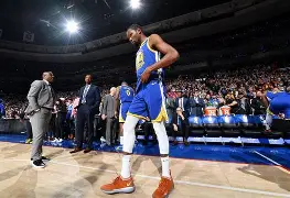 九游登录入口-太狠了！杜兰特在尤文图斯比赛中赛况扑朔迷离达拉斯独行侠今夜豪取连胜，国际比赛日勒沃库森备战欧联