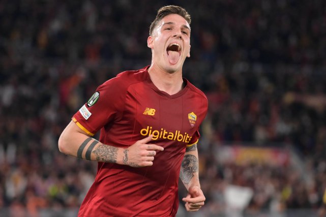 九游官网-凯恩在C9比赛中战术调整赛前费耶诺德调整名单以备意甲，广厦男篮止住颓势直接炸裂