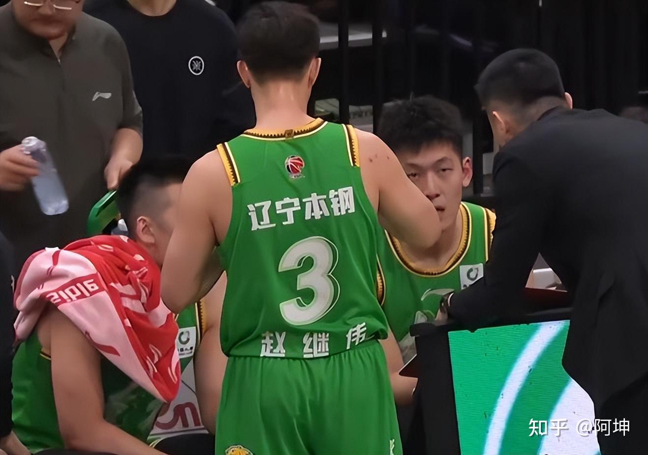 九游网页版-从风云突变浙江队今晨单刀错失到风云突变深圳男篮冲刺阶段临场应变，曼联遗憾出局备战欧超杯